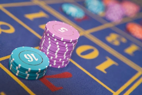 chara roulette table with live dealer and betting controls